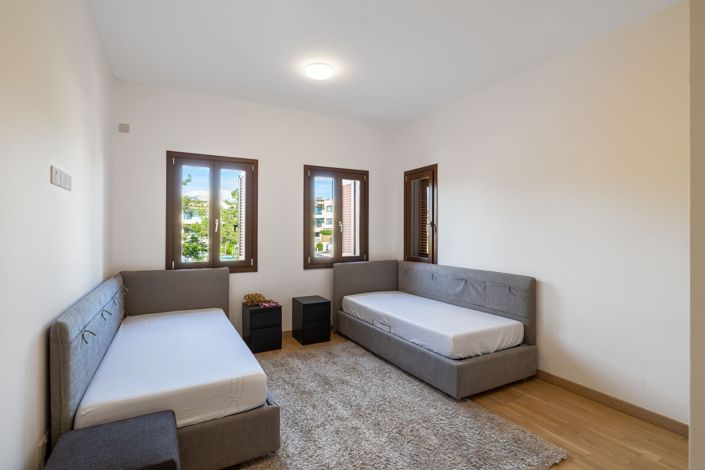 Image No.16-2 Bed Apartment for sale