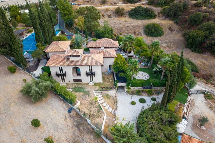 Image No.3-Maison de 7 chambres à vendre à Akrounta