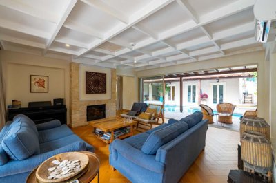 aa97a7af-7d3f-472e-b288-c797827cf5b2