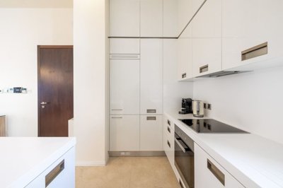 775ad9b9-5cd9-4fa1-ad4e-ff9a06f331e3