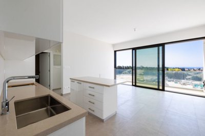 e384f9df-7cfa-4ceb-b72b-c0533c3e4701