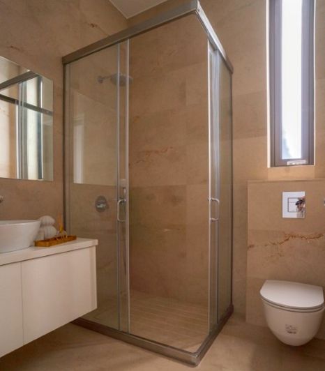 Image No.12-5 Bed House for sale