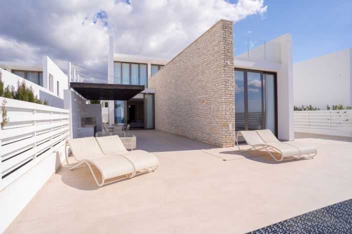 Image No.21-5 Bed House for sale