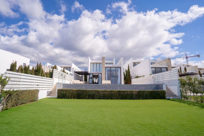 Image No.23-5 Bed House for sale