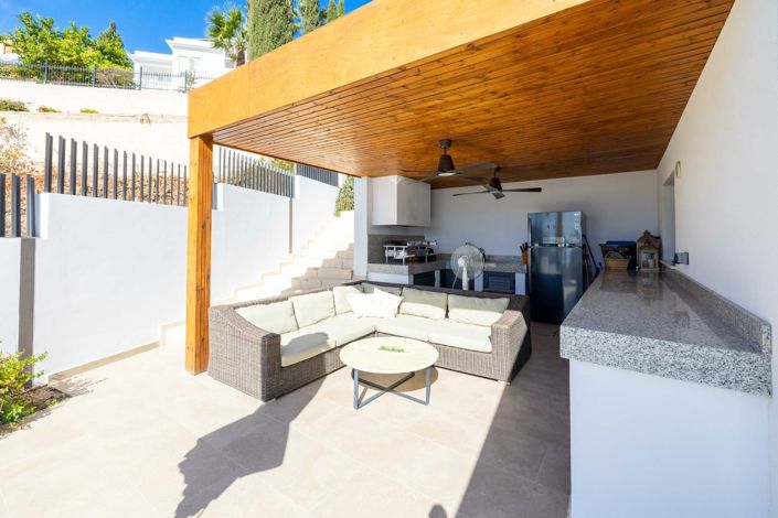 Image No.23-Maison de 4 chambres à vendre à Peyia