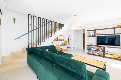 84f402a3-c5b7-44b6-b345-1f5fc83a13ab