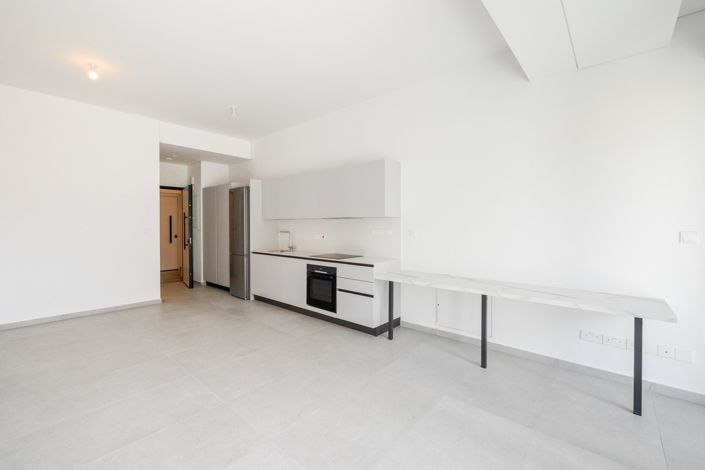 Image No.5-Studio for sale