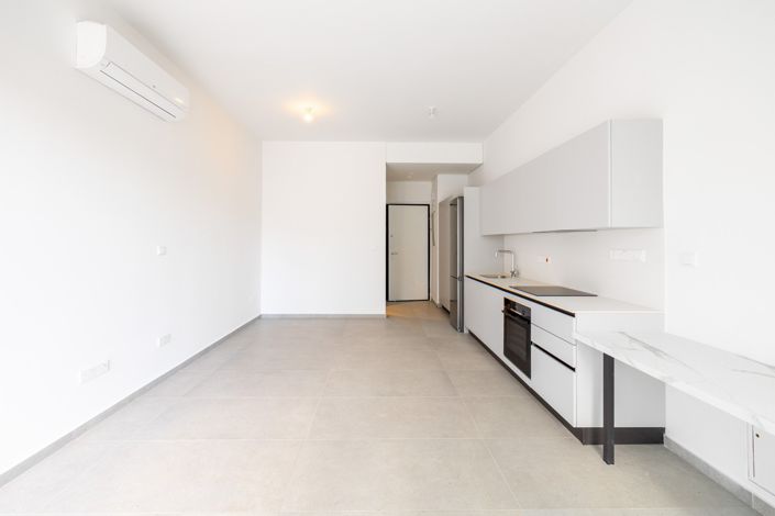 Image No.6-Studio for sale