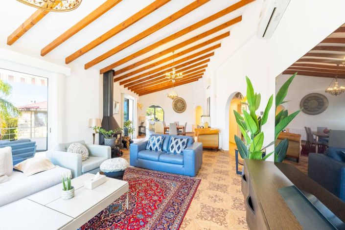 Image No.7-4 Bed House for sale