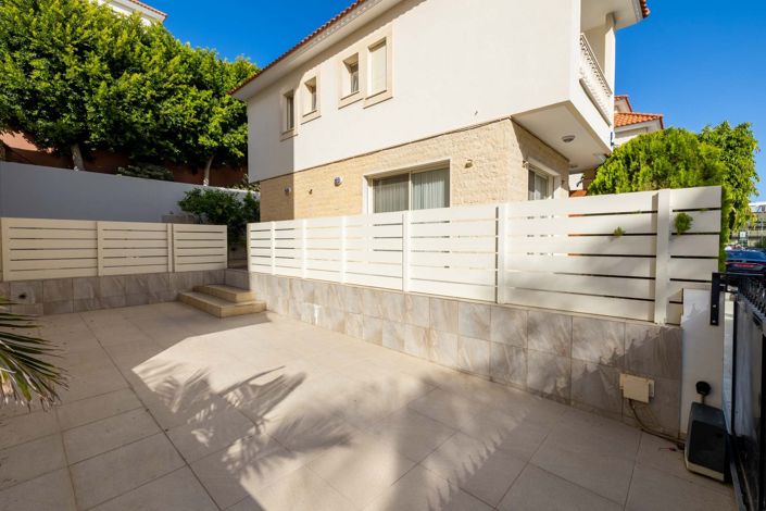 Image No.28-3 Bed House for sale