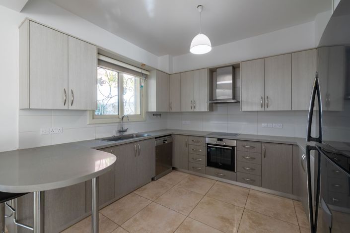 Image No.7-3 Bed House for sale