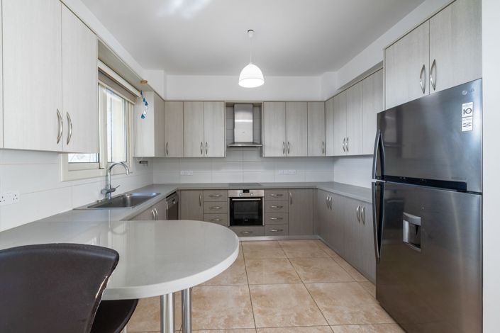 Image No.8-3 Bed House for sale