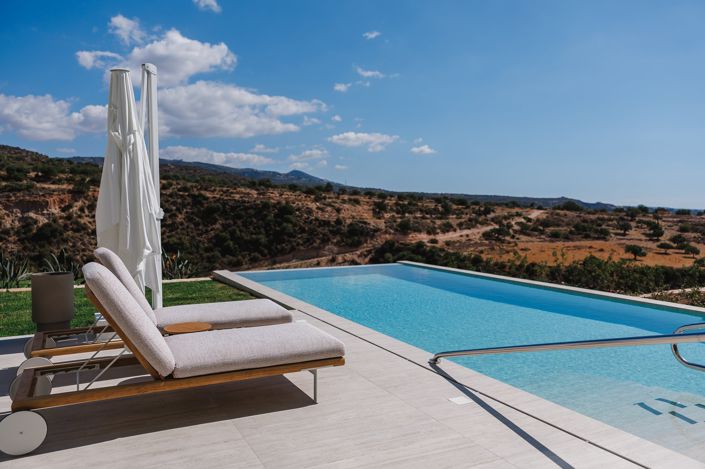 Image No.3-6 Bed Villa for sale