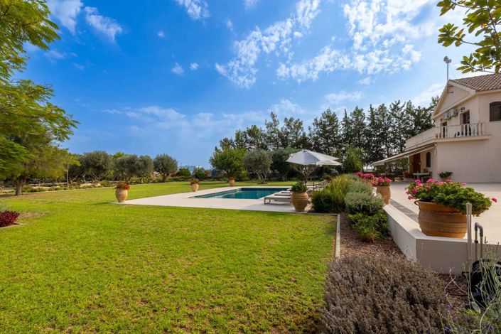 Image No.18-7 Bed Villa for sale