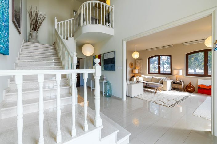 Image No.23-7 Bed Villa for sale