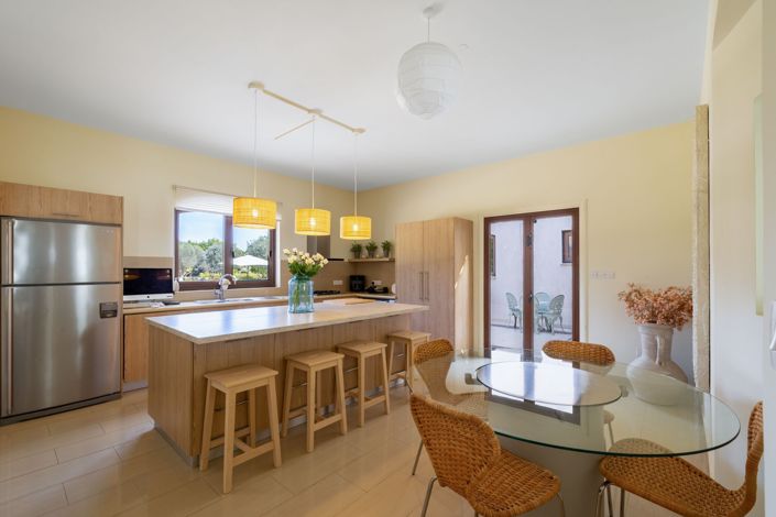 Image No.4-7 Bed Villa for sale