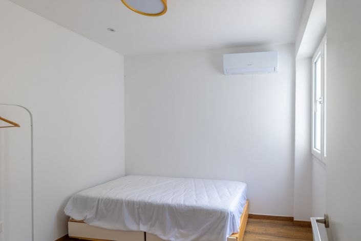 Image No.12-2 Bed Apartment for sale