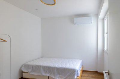 22775957-71da-43eb-9bef-652a15822350