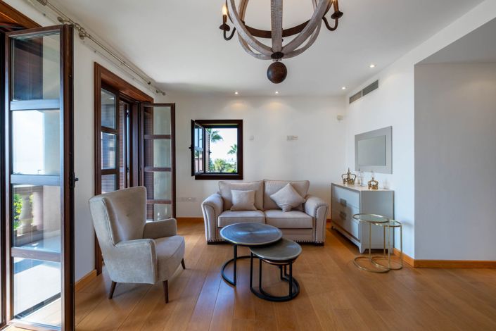 Image No.20-6 Bed Villa for sale