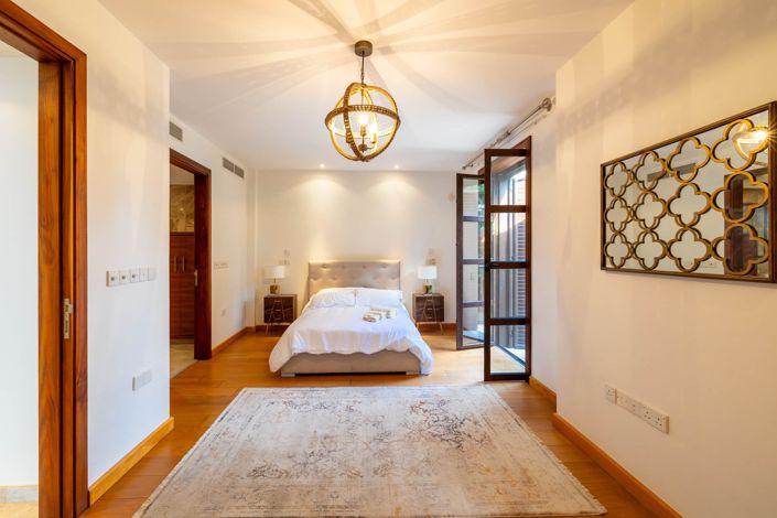 Image No.23-6 Bed Villa for sale