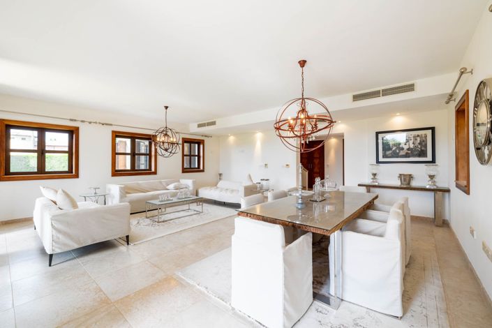 Image No.5-6 Bed Villa for sale