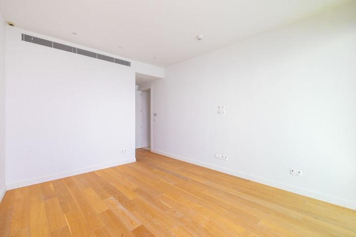 Image No.26-2 Bed Apartment for sale