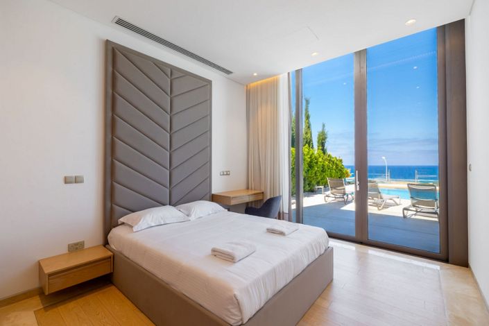 Image No.11-4 Bed House for sale