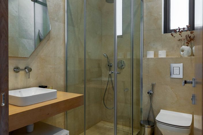 Image No.12-4 Bed House for sale