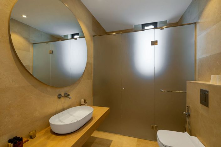 Image No.20-4 Bed House for sale