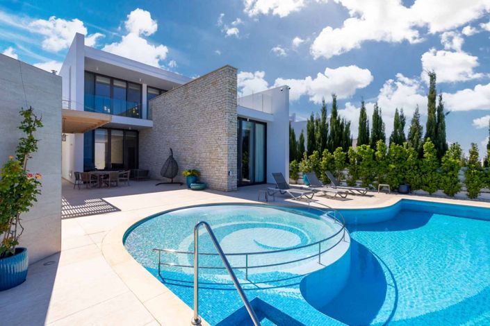 Image No.28-4 Bed House for sale