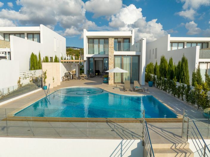 Image No.30-4 Bed House for sale