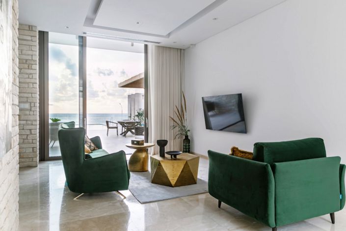 Image No.6-4 Bed House for sale