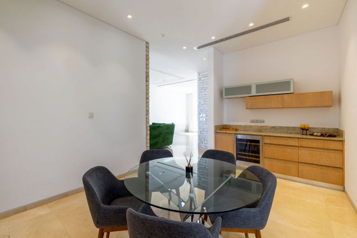 Image No.8-4 Bed House for sale