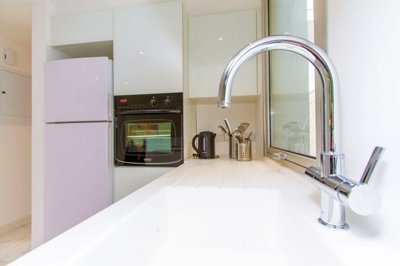 7bb30387-312a-45de-9802-ab2ac375f6c3