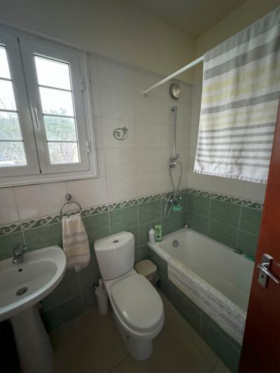 Image No.15-2 Bed Bungalow for sale