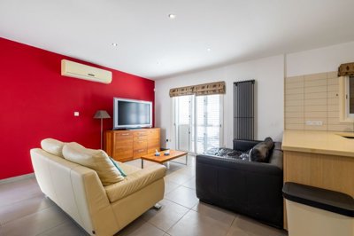 9ec7e950-c124-47a9-9778-3efe1709e804