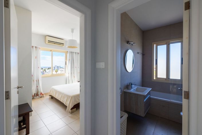 Image No.14-2 Bed Apartment for sale