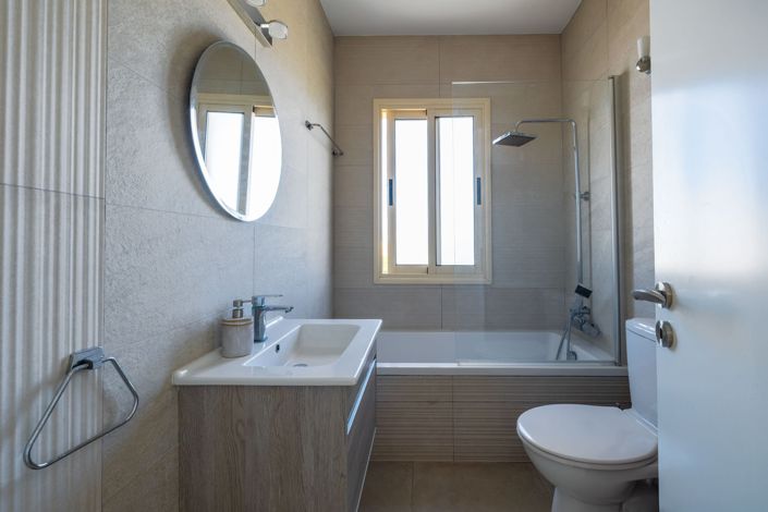 Image No.17-2 Bed Apartment for sale