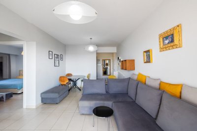 71558151-c3a9-4e44-85aa-1a55ab98e05c