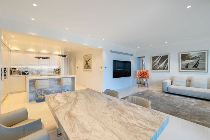 Image No.15-3 Bed Apartment for sale