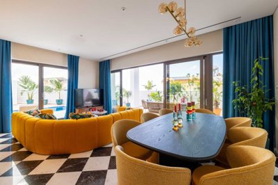 2aecb534-9801-40e2-ae26-73cb80c626da