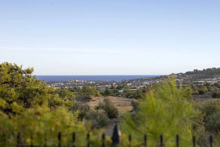 Image No.18-5 Bed House for sale