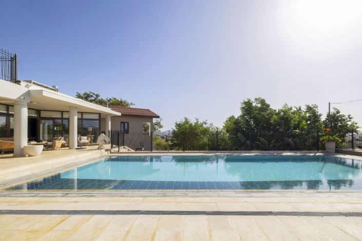 Image No.22-5 Bed House for sale