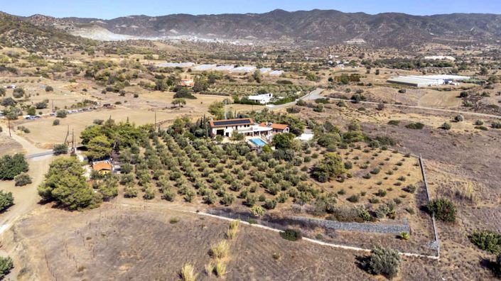 Image No.30-5 Bed House for sale