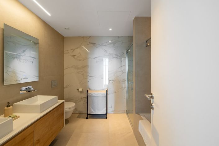 Image No.12-2 Bed Apartment for sale