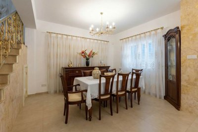 15b0a0cd-906c-4436-9120-65a7497ffb91