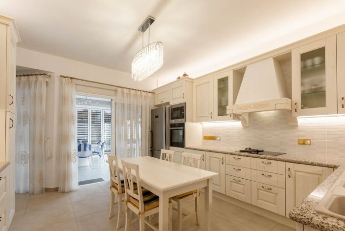 Image No.14-4 Bed House for sale