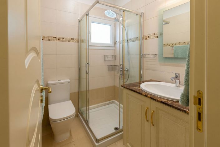 Image No.28-4 Bed House for sale