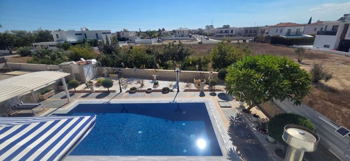 Image No.5-4 Bed House for sale