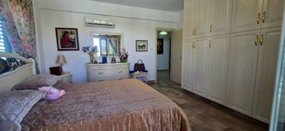 1c07055a-1cb7-42bc-9985-bcb7d87a214a